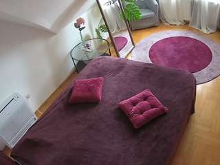 voyeurcam-julmodels-whitebed-4 — Camsoda recorded stream image, 09.10.2025 18:00