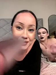 RollingGirls — Stripchat recorded stream image, 12.10.2025 13:00