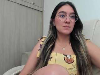 alexyferrer — Camsoda recorded stream image, 13.10.2025 21:40
