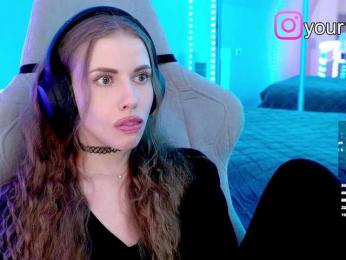 VikkiExtraCheese — Bongacams recorded stream image, 13.10.2025 19:10