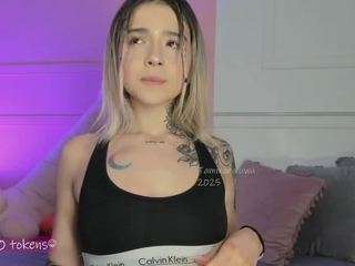 tammara1 — Camsoda recorded stream image, 14.10.2025 23:10