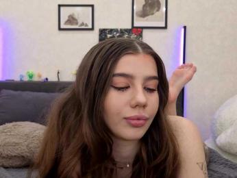 dolly-ll — Bongacams recorded stream image, 15.10.2025 13:20