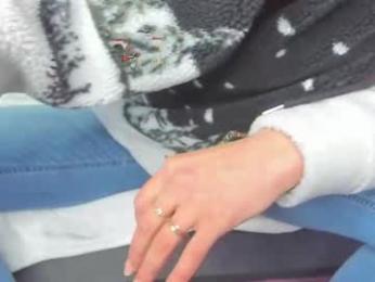 siswet19 — Chaturbate recorded stream screenshot (20 Feb 2025)