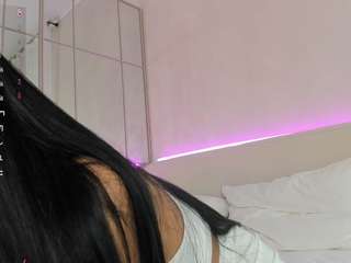 diamondt33n — Camsoda recorded stream image, 16.10.2025 07:20