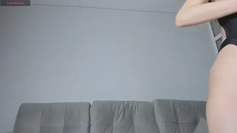 sweety_vikky — Stripchat recorded stream screenshot (17 Oct 2025)