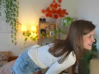 eli_sun — Chaturbate recorded stream image, 17.10.2025 10:00