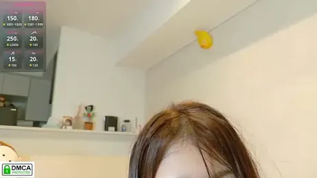 SUZU_ — Stripchat recorded stream screenshot (17 Oct 2025)