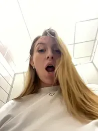 Sweet___Emily — Stripchat recorded stream image, 17.10.2025 13:10