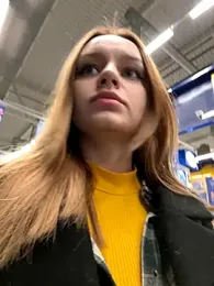 Cum_girlss — Stripchat recorded stream image, 19.10.2025 04:10