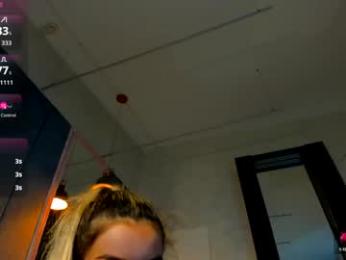 sassyt33n — Chaturbate recorded stream image, 19.10.2025 08:00