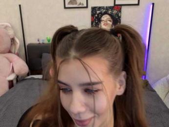 dolly-ll — Bongacams recorded stream image, 19.10.2025 13:20