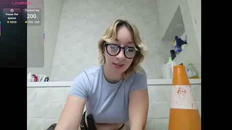 Giuliana_baby — Stripchat recorded stream screenshot (20 Oct 2025)