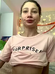 HotCaramellsTV — Stripchat recorded stream image, 20.10.2025 09:20