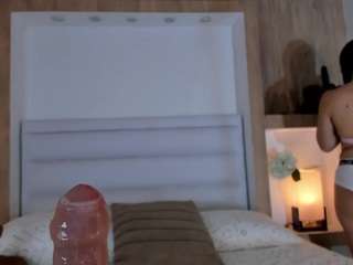 veronica-garcia — Camsoda recorded stream screenshot (20 Oct 2025)