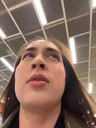 Holly_Play — Stripchat recorded stream image, 20.10.2025 13:10