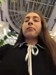 Holly_Play — Stripchat recorded stream image, 20.10.2025 13:10