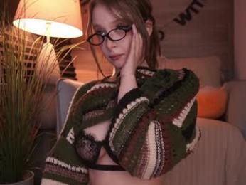 bunnybonn1e — Chaturbate recorded stream image, 20.10.2025 17:40