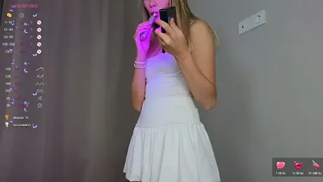 W___ — Stripchat recorded stream image, 21.10.2025 02:40