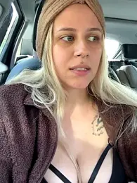 lunawolf21 — Stripchat recorded stream image, 21.10.2025 06:40