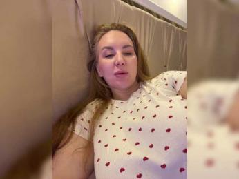 cherryygirl — Bongacams recorded stream image, 21.10.2025 07:30
