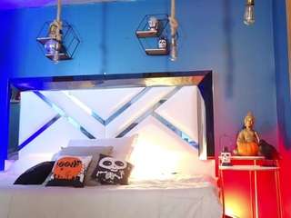 lady-brownn — Camsoda recorded stream screenshot (21 Oct 2025)