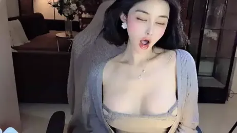 Irene--- — Stripchat recorded stream screenshot (21 Feb 2025)