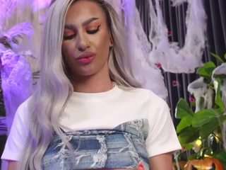 karlabart — Camsoda recorded stream image, 21.10.2025 20:00