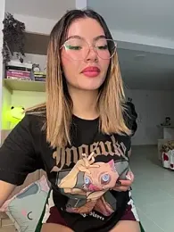 Your_Honeey — Stripchat recorded stream image, 23.10.2025 21:10
