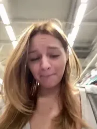 Cum_girlss — Stripchat recorded stream image, 24.10.2025 03:00