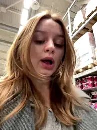 Cum_girlss — Stripchat recorded stream image, 24.10.2025 03:00