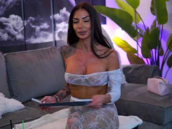 RaquelleVon — Bongacams recorded stream image, 24.10.2025 08:20