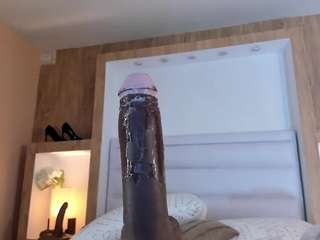 veronica-garcia — Camsoda recorded stream screenshot (24 Oct 2025)