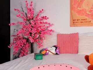 namiwolff — Camsoda recorded stream image, 24.10.2025 23:20