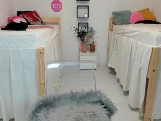 18perfecttits — Camsoda recorded stream image, 21.02.2025 13:40