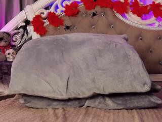 Zoe Niickels — Flirt4free recorded stream screenshot (25 Oct 2025)