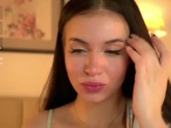 vivid_girls — Chaturbate recorded stream image, 25.10.2025 07:10