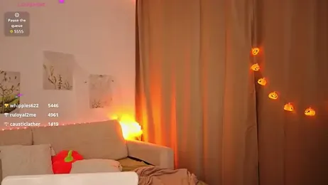 Betty_Twinkle — Stripchat recorded stream image, 25.10.2025 22:10