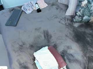 angie-roses — Camsoda recorded stream image, 27.10.2025 01:10