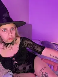 lunawolf21 — Stripchat recorded stream image, 27.10.2025 07:20