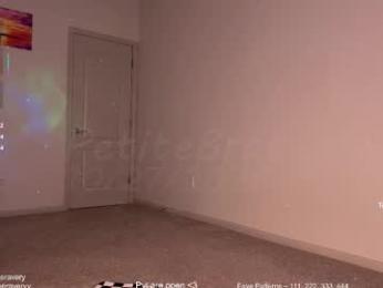 petitebrat — Chaturbate recorded stream image, 27.10.2025 21:40