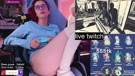 Indriya2x0 — Stripchat recorded stream image, 28.10.2025 20:10