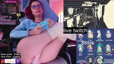 Indriya2x0 — Stripchat recorded stream image, 28.10.2025 20:10