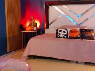 lady-brownn — Camsoda recorded stream screenshot (29 Oct 2025)