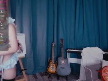 madnessalise — Chaturbate recorded stream screenshot (29 Oct 2025)