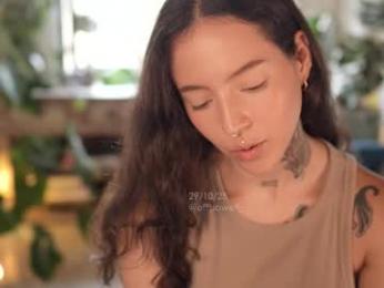 effylowell_ — Chaturbate recorded stream image, 29.10.2025 16:50