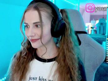 VikkiExtraCheese — Bongacams recorded stream image, 29.10.2025 21:20