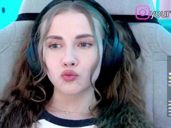 VikkiExtraCheese — Bongacams recorded stream image, 29.10.2025 21:20