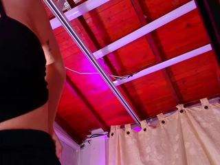 mssbombom — Camsoda recorded stream image, 22.02.2025 03:00