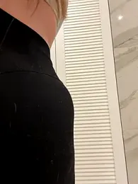 curvyflawless — Stripchat recorded stream screenshot (31 Oct 2025)