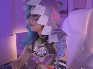 andromeedaa — Camsoda recorded stream image, 31.10.2025 15:40